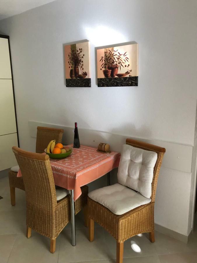 Apartman Dvor มาคาร์สกา ภายนอก รูปภาพ